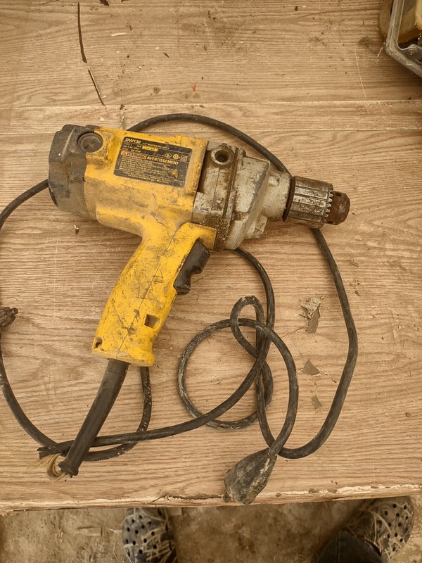 DEWALT DW130 Heavy Duty Reversing Drill