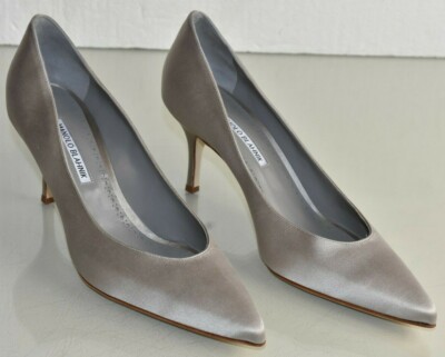light gray pumps