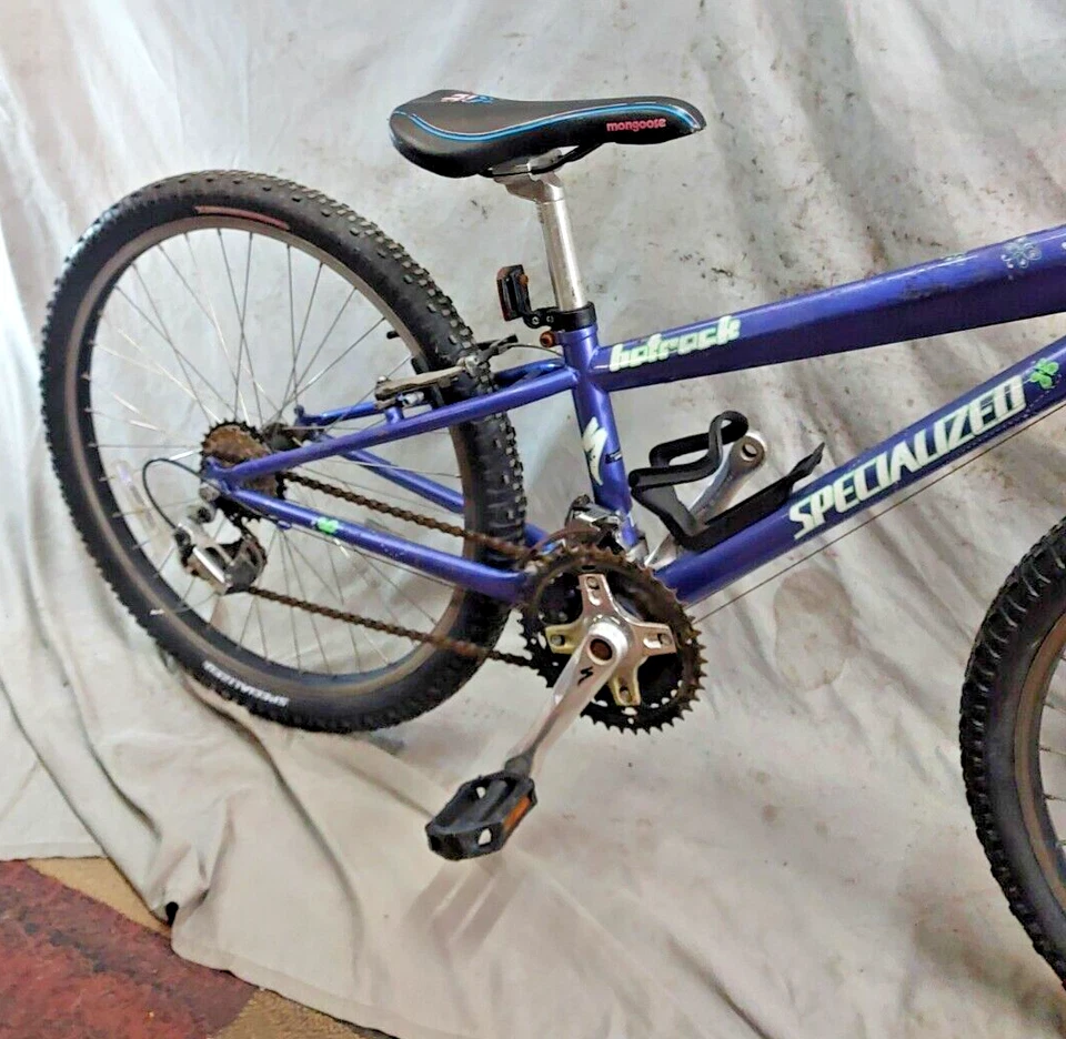 Bicicleta Specialized Hotrock 2010 24" para niños 21 velocidades frenos en V acero rígido remitente de EE. UU. Foto 4 de 4