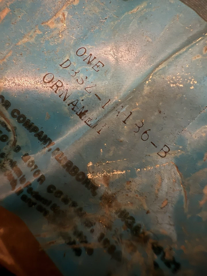 Emblema Ford Thunderbird D8SZ-13A186-B novo na caixa 1978 1979 - Imagem 4 de 4