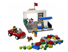 LEGO Juniors Suitcase Petrol Station 10659 Retired 2014 Complete Minifigures