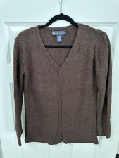BURBERRYS VTG Very Rare Find V-neck Sweater In Ribbed Knit Style
