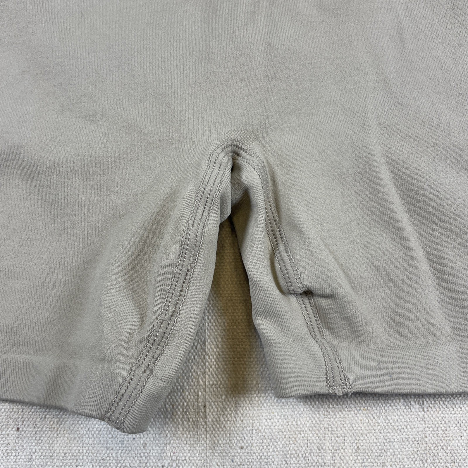 Fabletics Scrunch Athletic Compression Biker Shor… - image 4