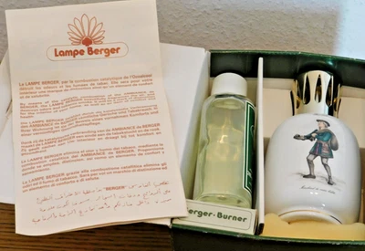 vintage LAMPE BERGER paris LES METIER laitiere MARCHAND de VERRES vieux habits - Photo 1/4