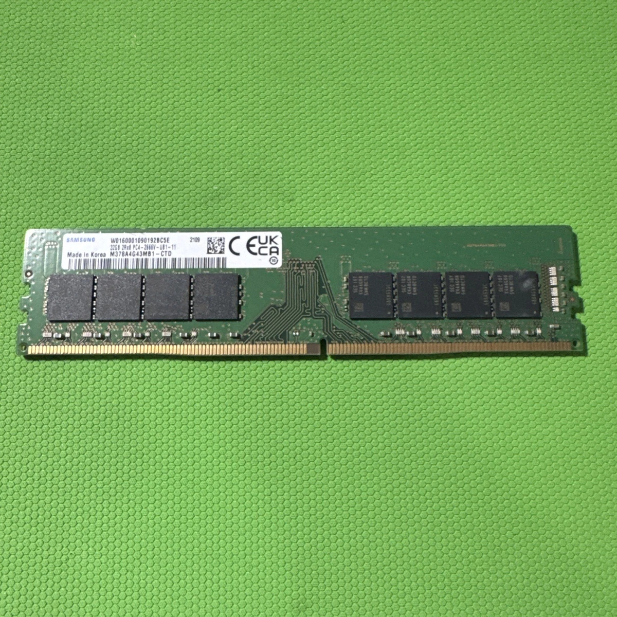 Preços baixos em Samsung PC4-21300 (DDR4-2666) velocidade de