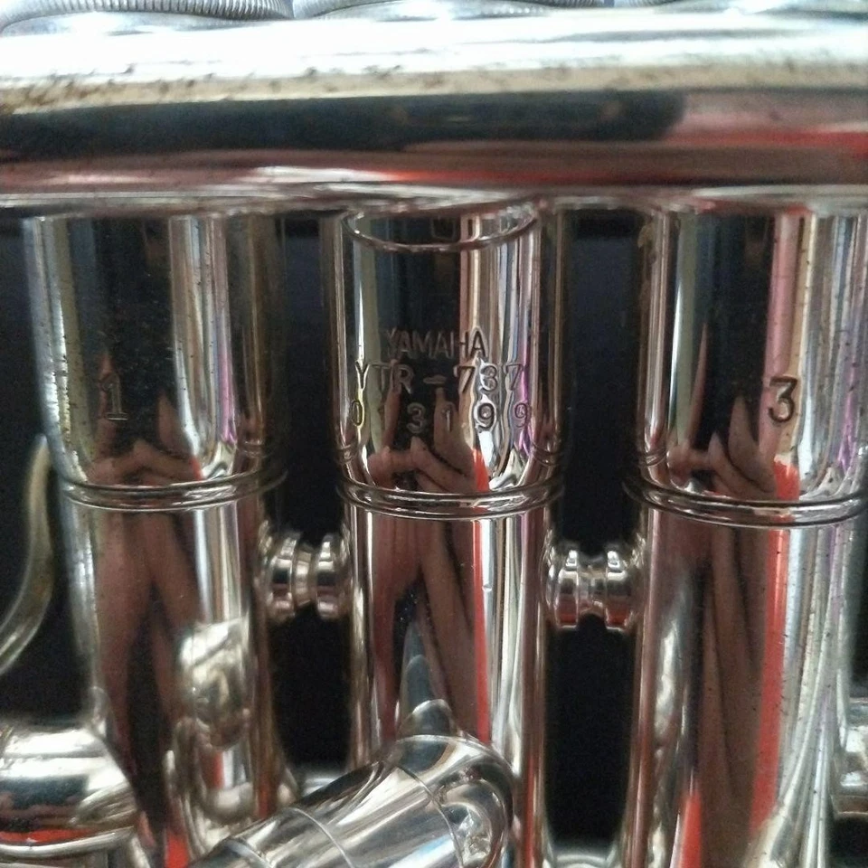 Trompeta Yamaha YTR-737S Foto 2 de 4