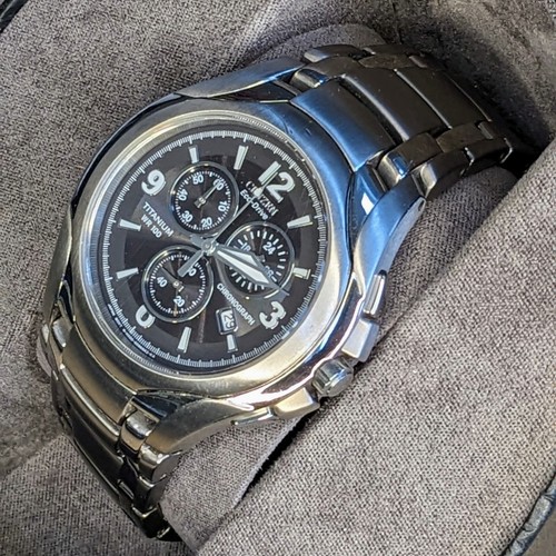 Citizen Eco Drive H500 Men's Titanium Chronograph Watch. Boxed With Instructions - Picture 4 of 14