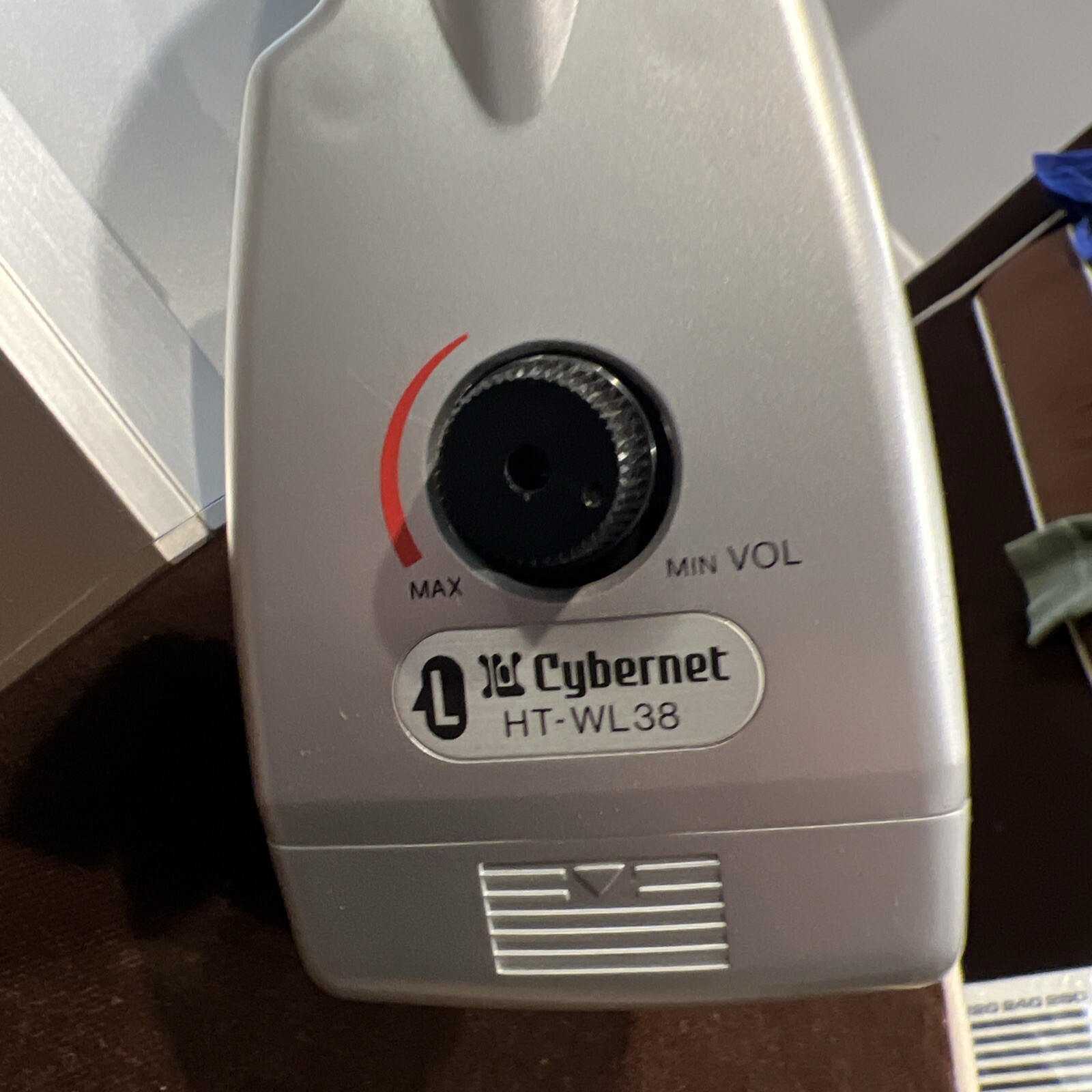 CYBERNET TM-301 Wireless Stereo Headphone System New in Box with Headphones