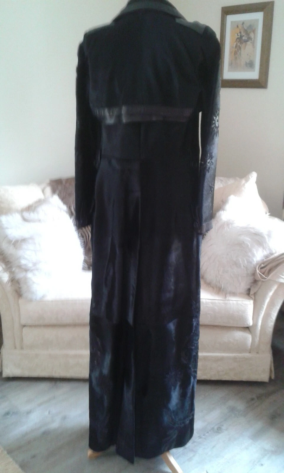 Picture 2 of 12