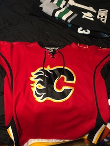 johnny gaudreau flames jersey