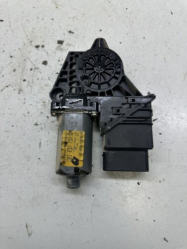 Volkswagen PASSAT B5 1997 Links Fensterhebermotor Tür hinten DRA64034