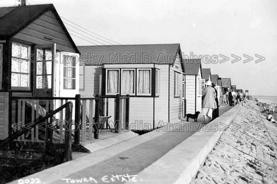 hyy-6 Tower Estate, Point Clear Bay, Essex. Photo