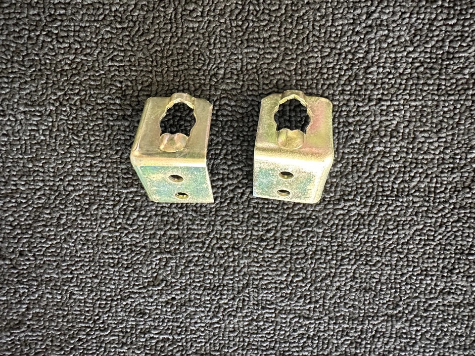 Soportes de línea de freno de puntal trasero Datsun 280Z 1975-1978 Zinced Foto 2 de 4