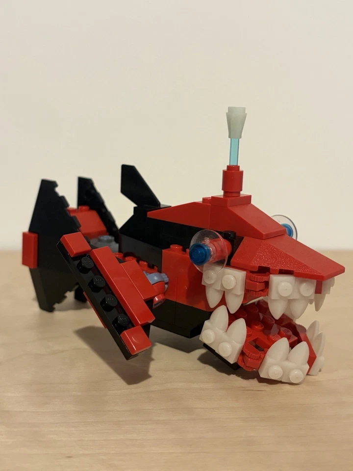 LEGO Creator 4506 Deep Sea Predators, photo 3 of 5