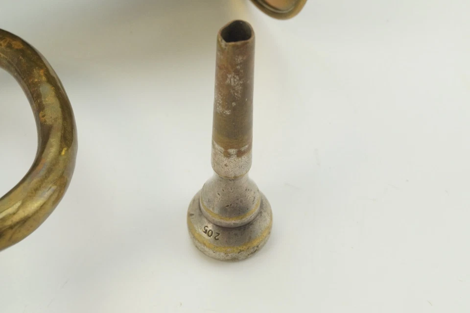 Alte Drehventil Trompete aus Messing mit Mundstück 205 und originalem Koffer - Bild 3 von 4