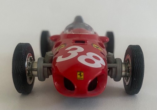 1:35 "Sharknose" 1961 F1 Formula One FERRARI 156 Diecast Friction Motor - Picture 5 of 16