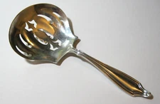 Antique 1920-x Weidlich Sterling Silver Slotted Bon Bon Serving Spoon 4.5"