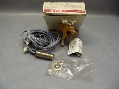 Tubular Inductive Proximity Sensor E57SAL18A2 Cutler-Hammer Eaton Series B1
