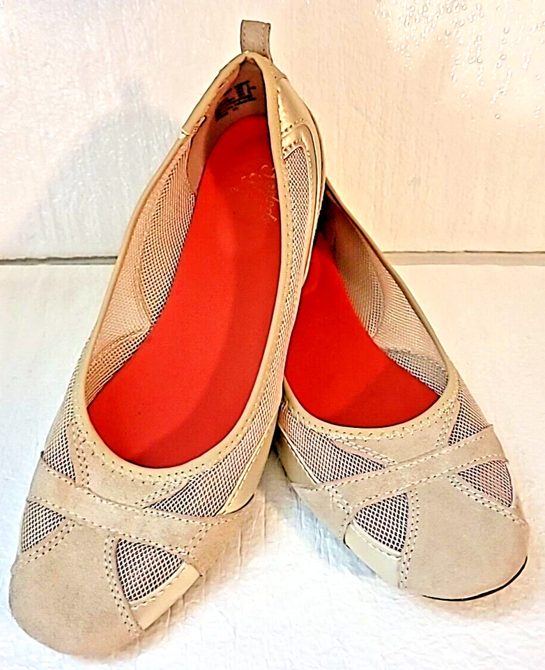 Faded Glory Flats Women's 8 Beige Slip On Champagne Perforated Casual Comfort - Image 2 of 4