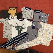 Carters Pajamas 8/8A Lot Of 7 Short Sleeves and Long Pants