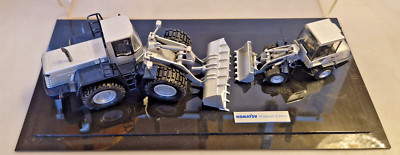 Conrad KOMATSU WA 470 und WA 75 RADLADER MILLENIUM EDITION 1:50 in Vitrine