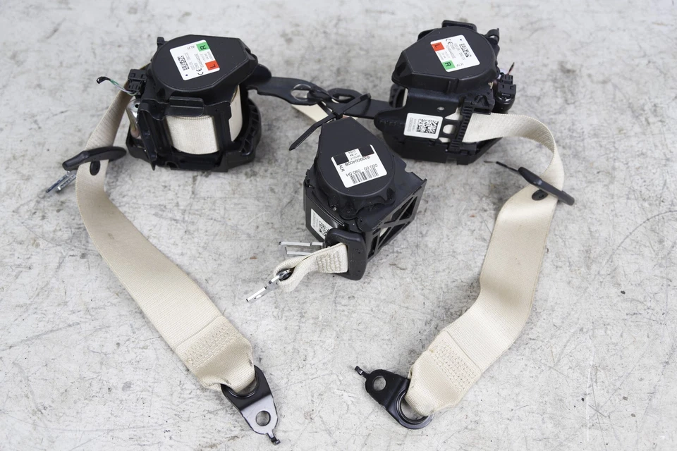 17-20 BMW 540i G30 Trasero Izquierdo Centro Derecho Cinturón Retractor Canberra Beige 44K Foto 3 de 4