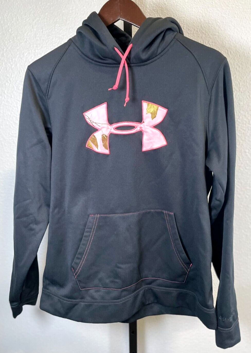 Under Armour Cold Gear Semi Fitted Black Pink Camo Logo Hoodie