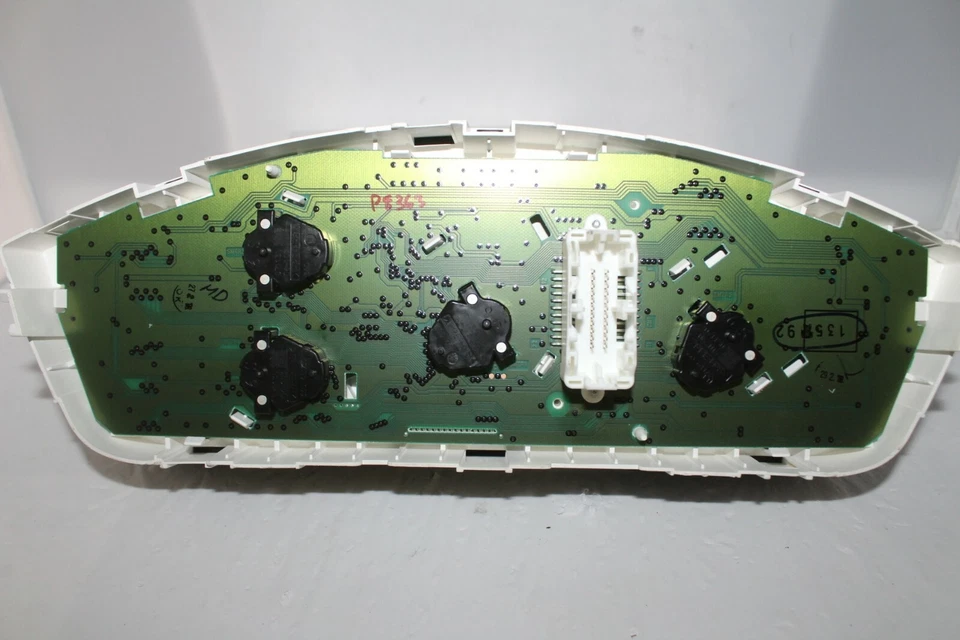Speedometer Instrument Cluster Dash Panel Gauges 2009 Mitsubishi Galant 71 Miles - Image 4 of 4