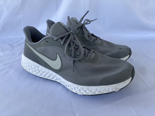 Nike Revolution 5 Mens Running Shoes 