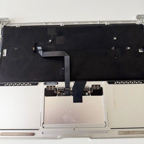 Top case pour ordinateur APPLE MACBOOK AIR A1466 (occasion) - Afbeelding 2 van 4