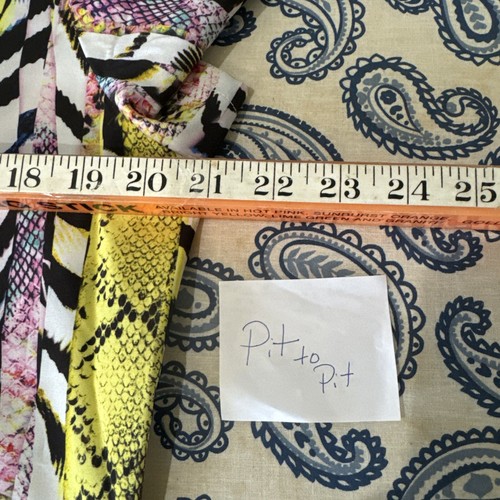 Women's Large Grey's Anatomy by Barco Signature Scrub Shirt Snake Print Rainbow - Picture 14 of 16