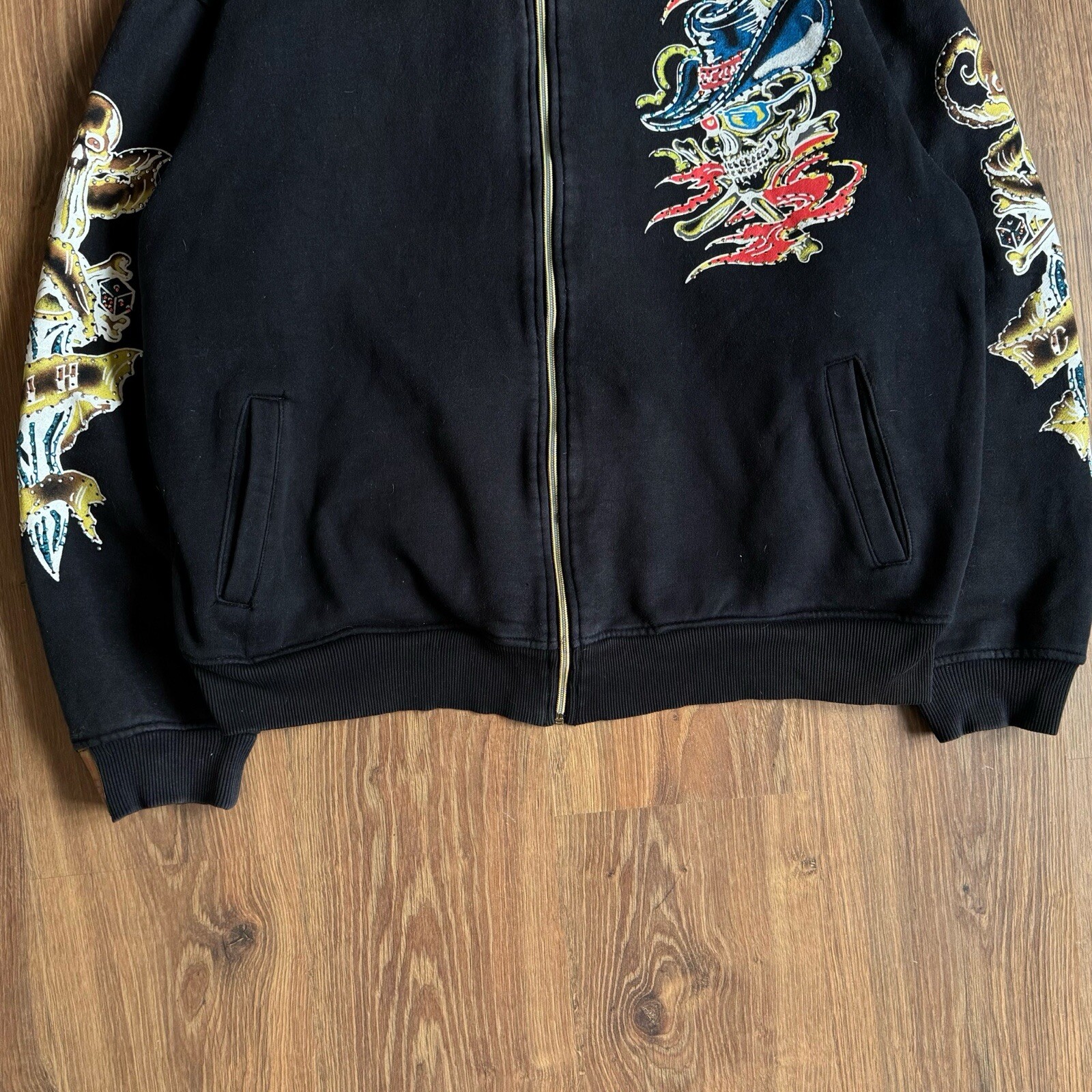 Picture 4 of 5