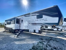 2026 Jayco Seismic 395