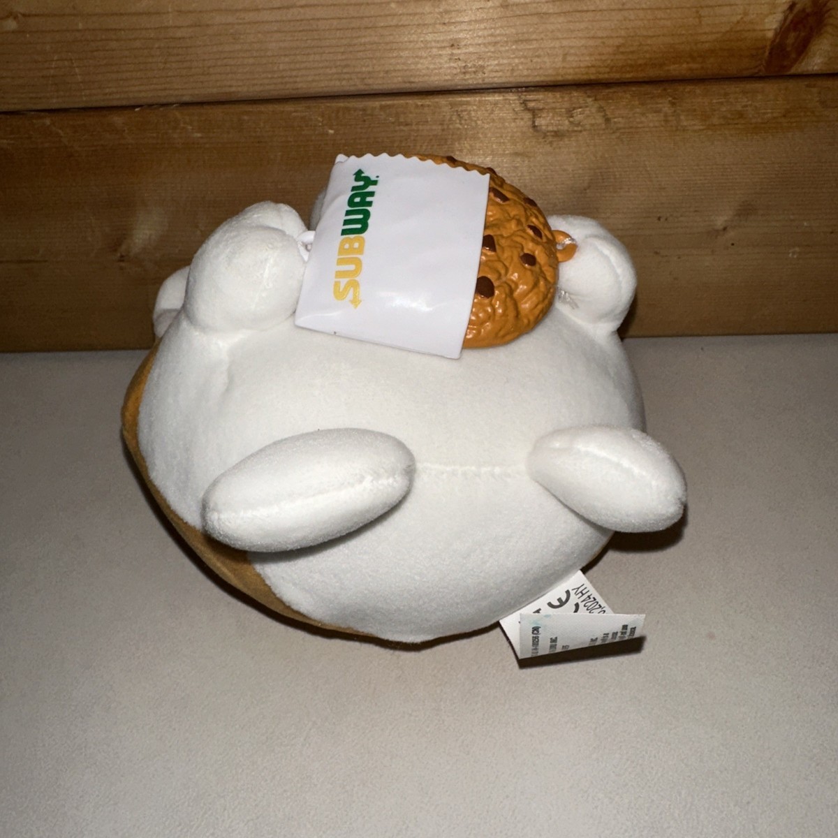 Zuru SNACKLES Series Wave 2 Collectible Plush Shaun Dog Subway