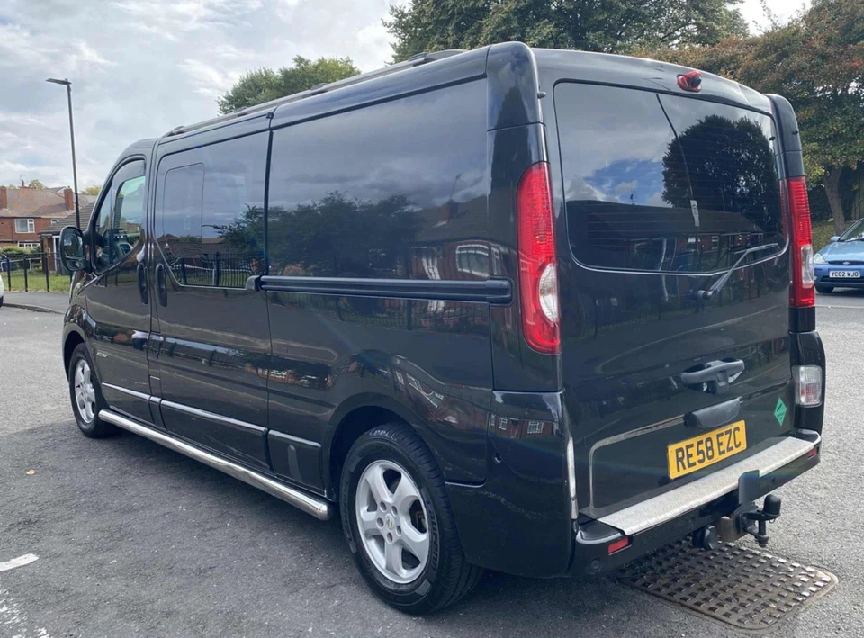 Renault Traffic Lwb Campervan - Image 4 of 4