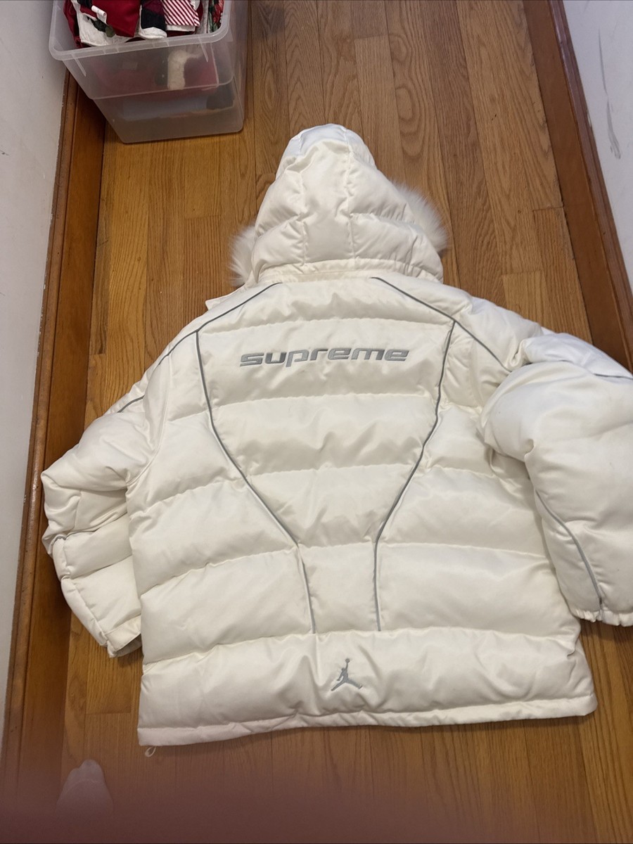 Supreme x Nike Jordan Puffer Jacket Sail White FW24 HF0828-133