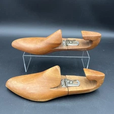 Vintage D. MacKay & Co. Adjustable Wood Shoe Tree Stretchers Lasts Forms 9A USA