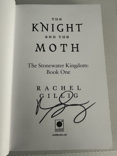 The Knight And The Moth By Rachel Gillig SIGNED Edition B&N Exclusive - Imagen 2 de 3