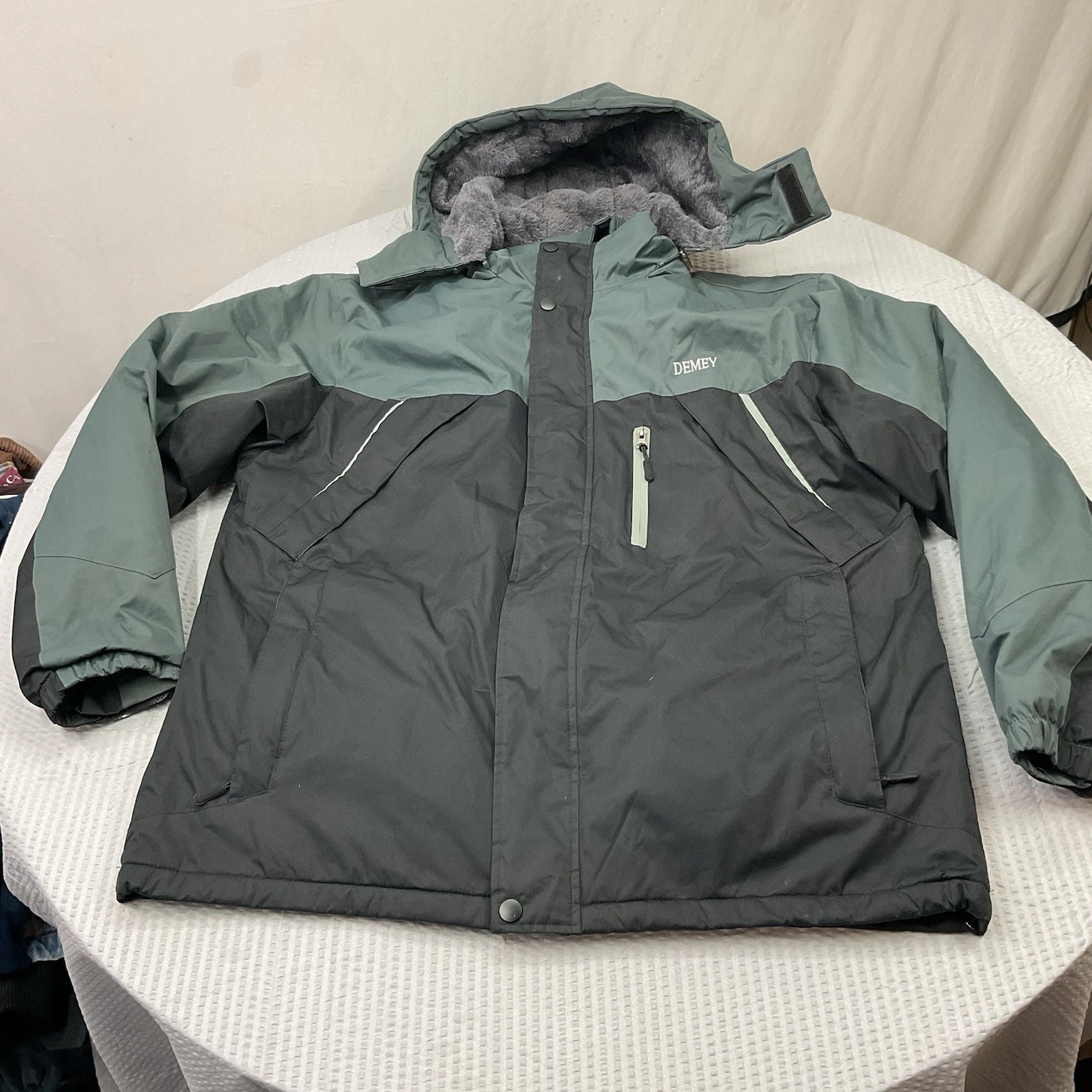 Demey Men's Mountain Waterproof Ski Snow Winter Windproof Rain Jacket - XL