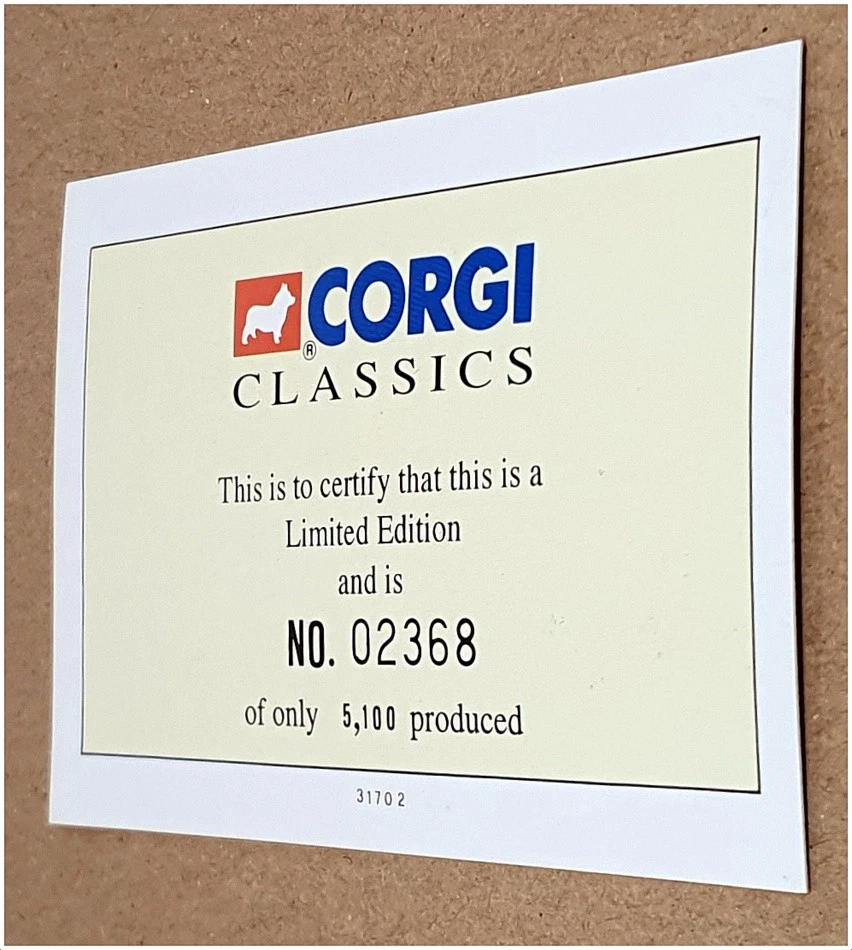 Corgi 1/50 Scale 31702 - ERF Box Van Showman's Caravan VW Van Saddlers Funfair - Image 4 of 4