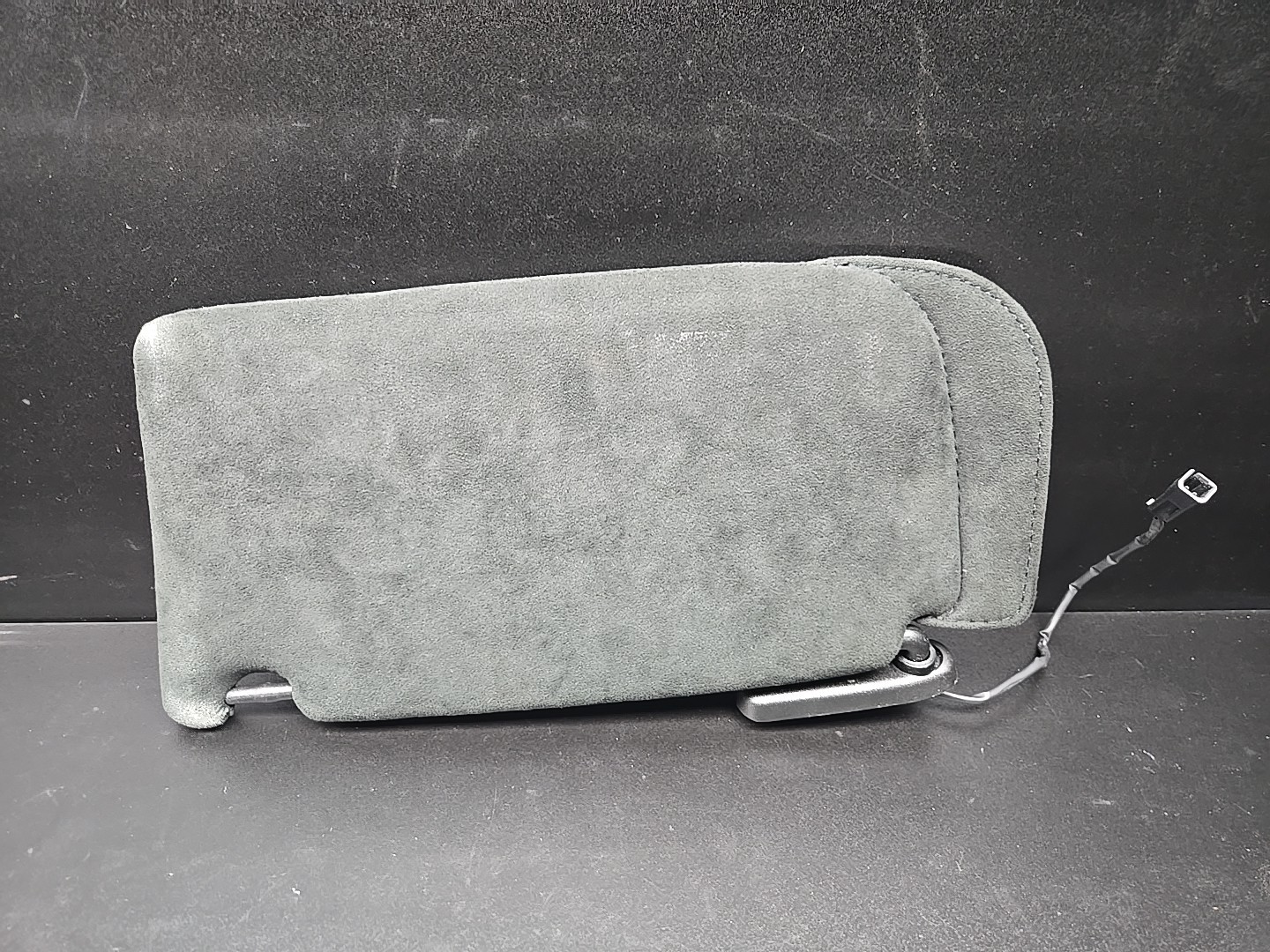03-18 Maserati Quattroporte M139 Right Passenger Side Sun Visor Shade Black OEM