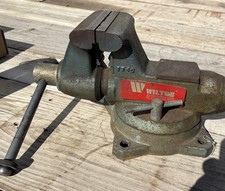 Wilton Bullet 1740 4" bench Vise, Swivel Base, vintage 1970's