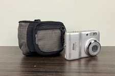 Nikon Coolpix L4 4MP Digital Camera with 3x Optical Zoom in Silver with Case