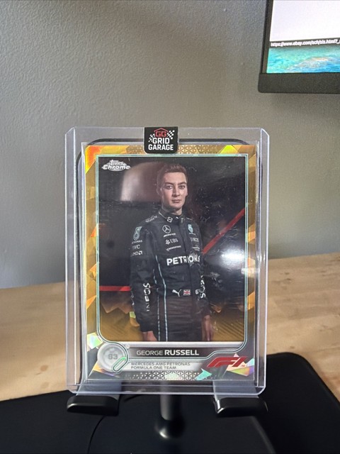 2022 Topps Chrome Sapphire F1 - George Russell #17 Gold Refractor /50