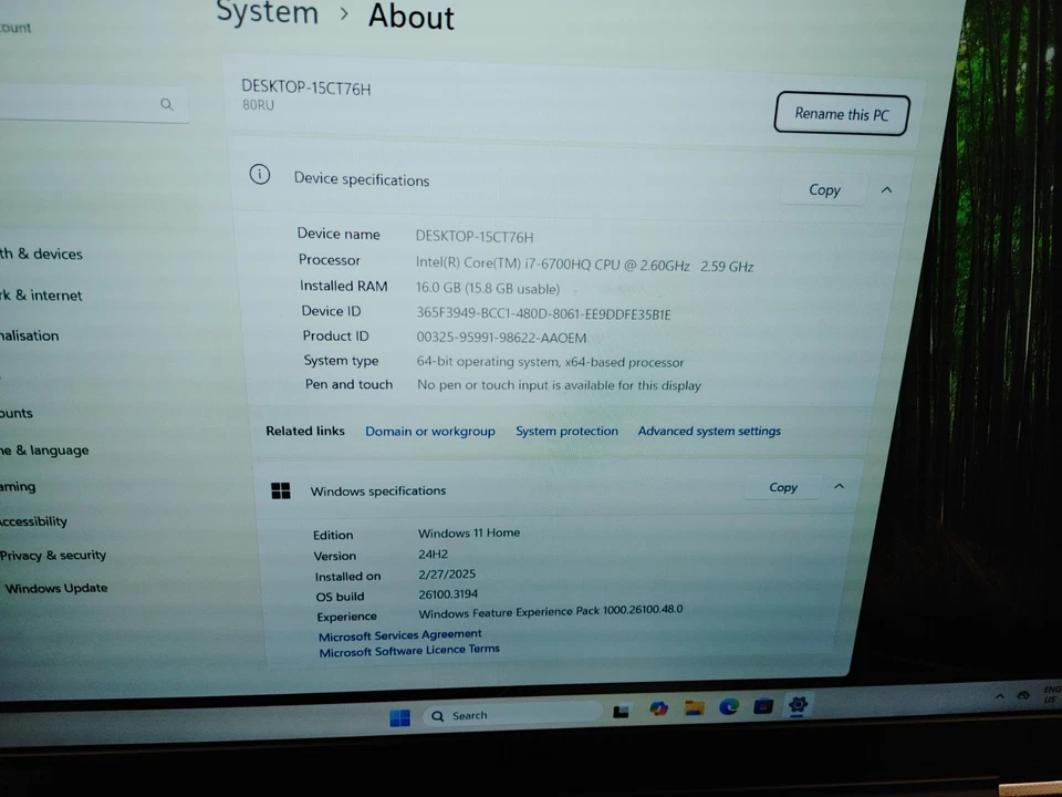 Lenovo Ideapad700-15ISK Core i7-6700HQ@2,60 GHz, GTX 950M 16 GB, 120 GB HD, WIN 11 Foto 2 de 4