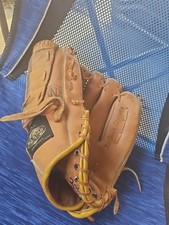 Nesco 8820 Softball Glove Custom Fit Deep Scoop All Stars Leather Glove RHT