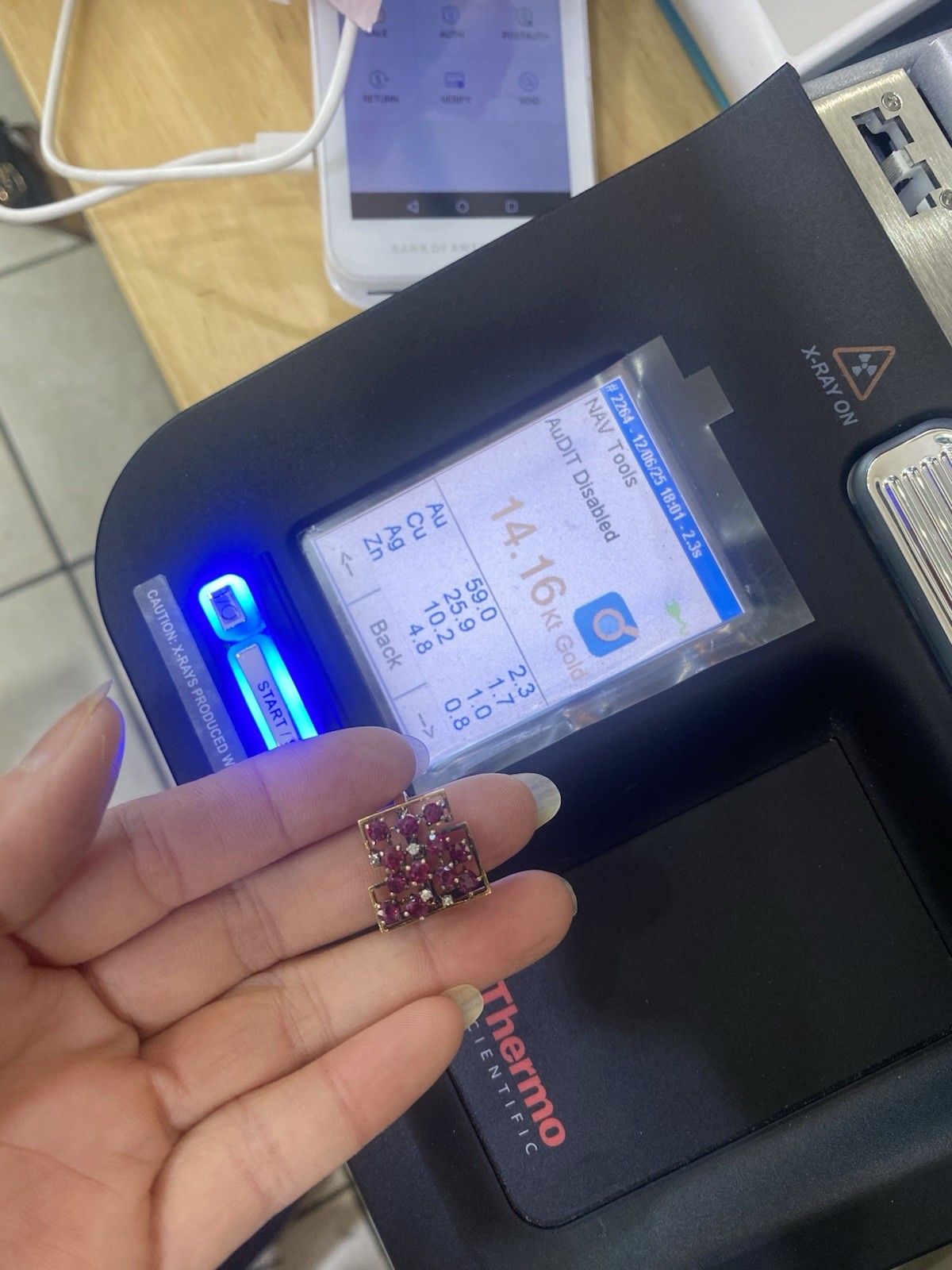 14k Solid YelloeGold Cluster Flower Ring With Nat… - image 9