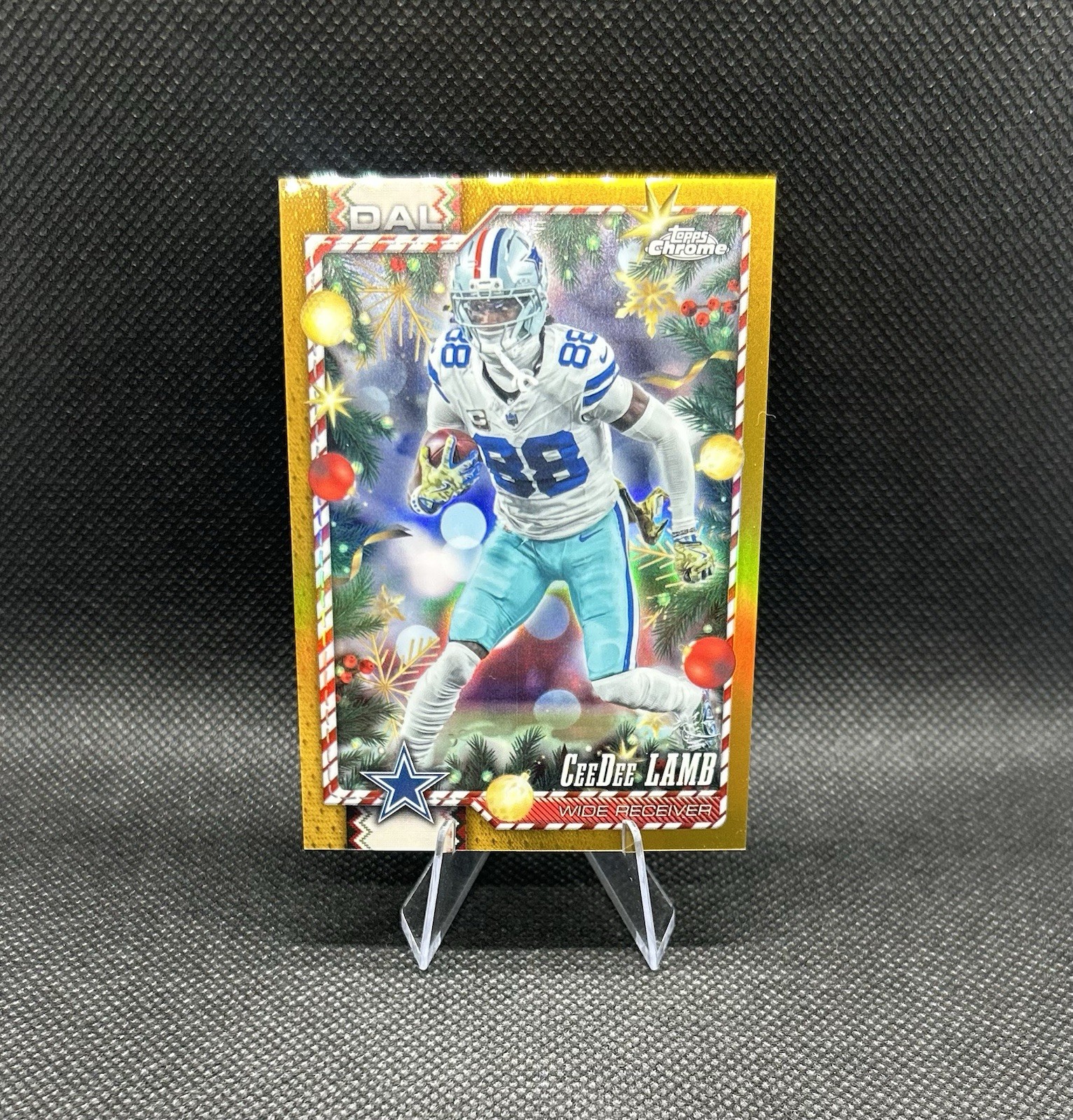 2025 Topps Chrome Holiday CeeDee Lamb Gold Parallel 11/50 #29 Dallas Cowboys