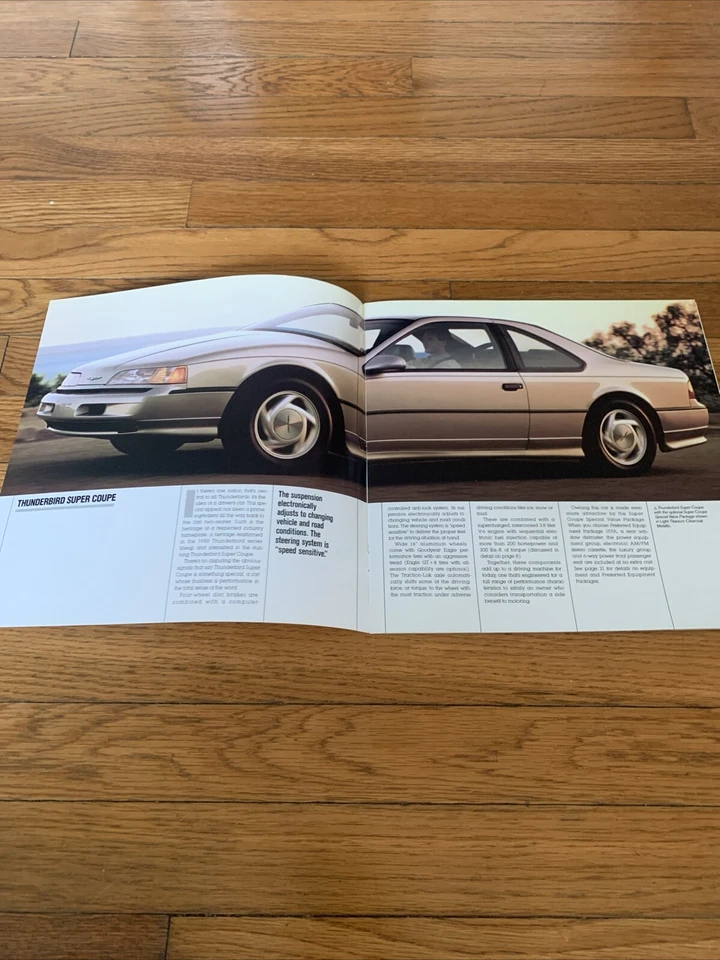 Ford Thunderbird 1990 folleto de especificaciones de concesionario de ventas OEM envío gratuito Foto 2 de 4