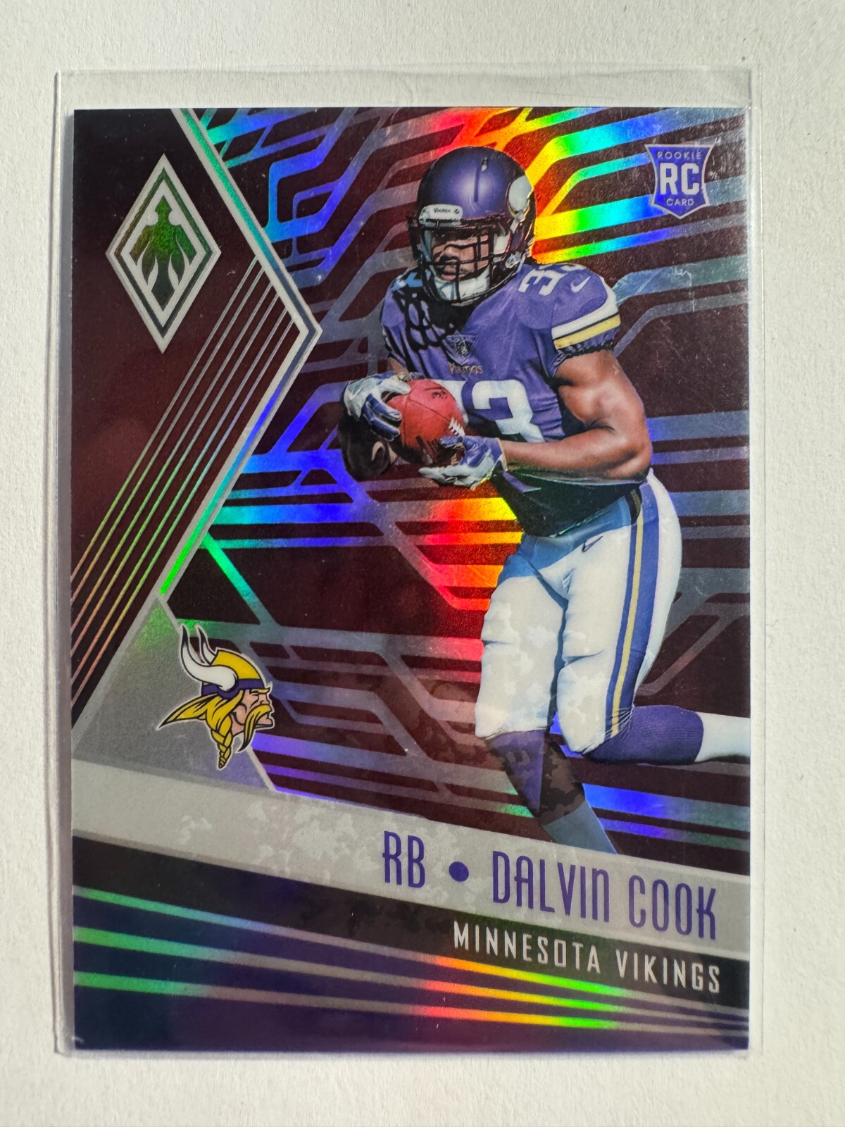 K267,422 - 2017 Panini Phoenix Red #110 Dalvin Cook #/299